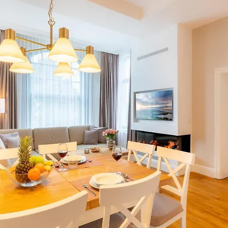 Waldschloss App 5 塞巴特黑灵斯多夫